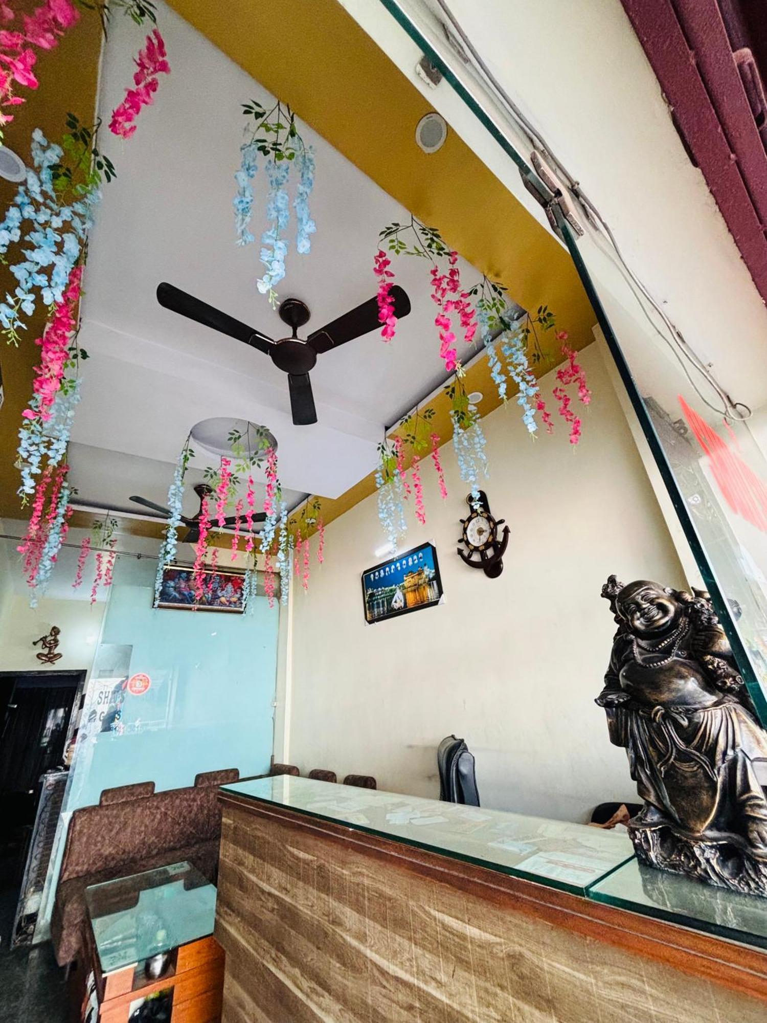 Shiv Shankar Guest House Amritsar Exterior photo